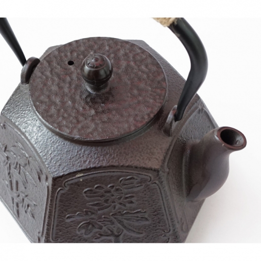 Чайник чугунный тецубин с ситом "Шестигранный Ванфу" 1400 мл